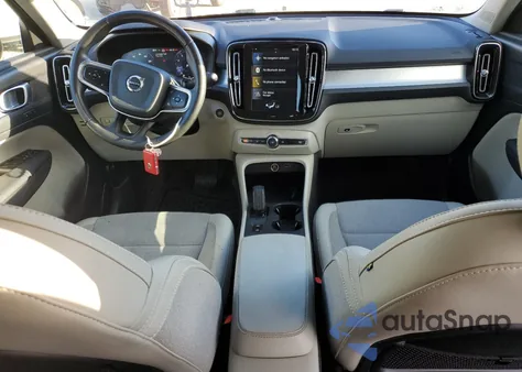 2020 Volvo Xc40 T5 Momentum z USA, uszkodzony, nr VIN YV4162UK2L2287602